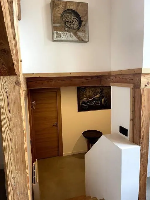 Megeve Demi Quartier Chalet 12 P