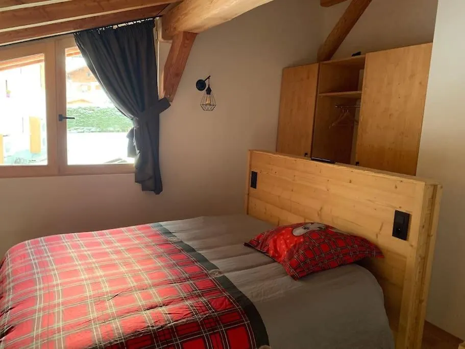 Megeve Demi Quartier Chalet 12 P  Demi-Quartier