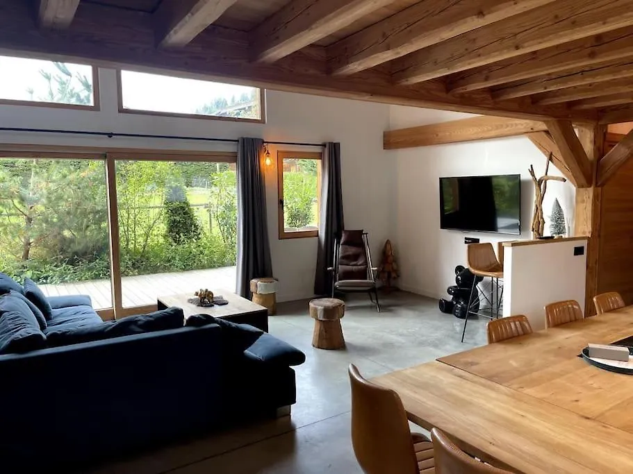Megeve Demi Quartier Chalet 12 P