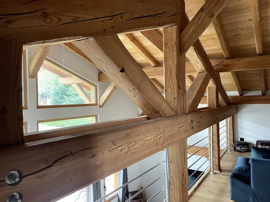 Megeve Demi Quartier Chalet 12 P contacts