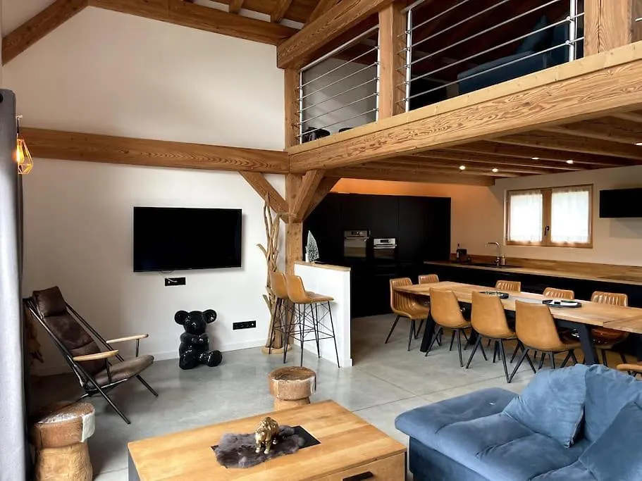Megeve Demi Quartier Chalet 12 P